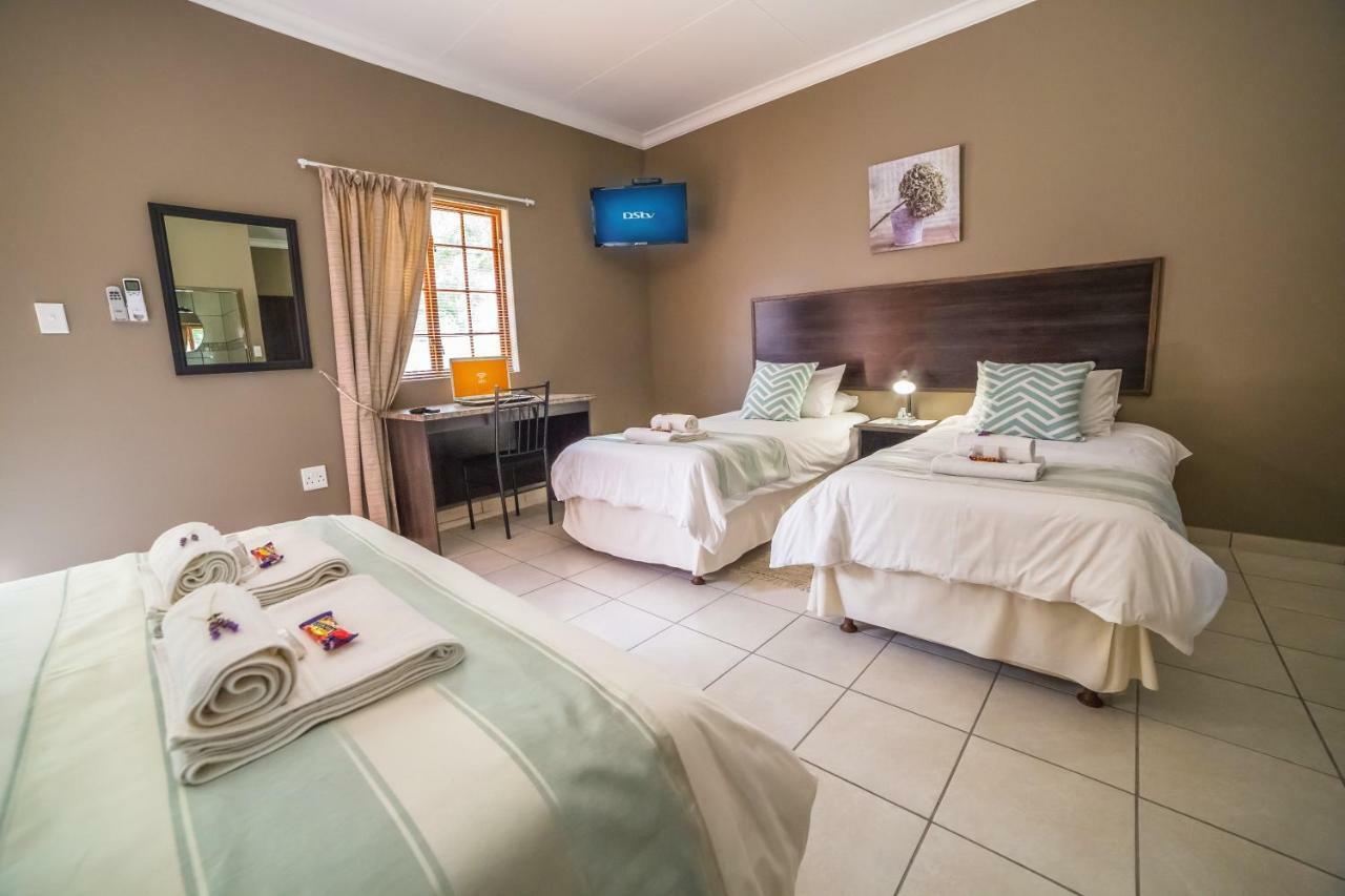 Beryl1 Guest House Klerksdorp Exterior foto
